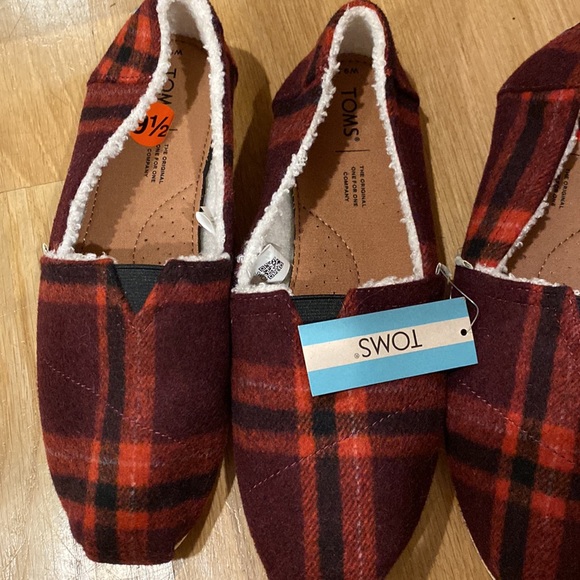 Tom’s Red plaid Belmont - Picture 2 of 4